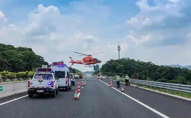 射洪高速公路汽车救援案例