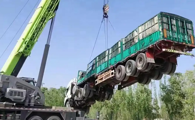 射洪道路脱困救援案例